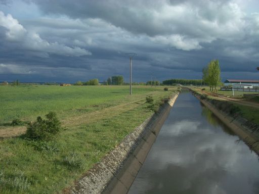 El canal hacia Itero