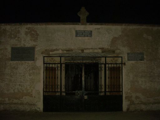 Entrada del cementerio
